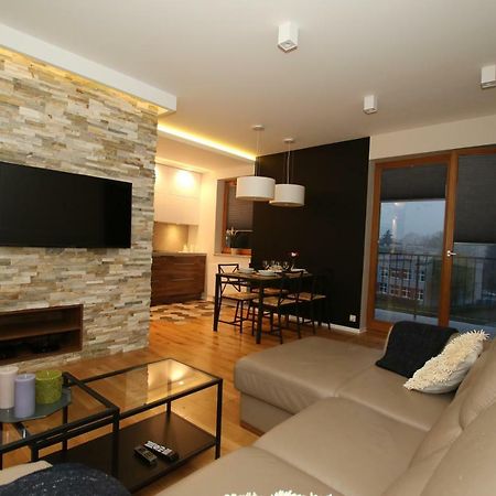 Apartament "Park Lotnikow" Krakau Buitenkant foto