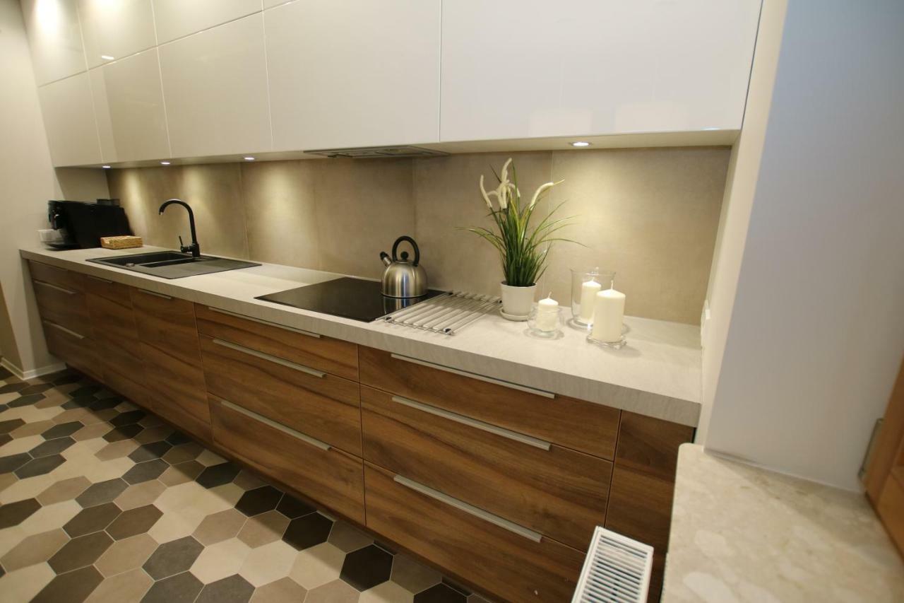 Apartament "Park Lotnikow" Krakau Buitenkant foto