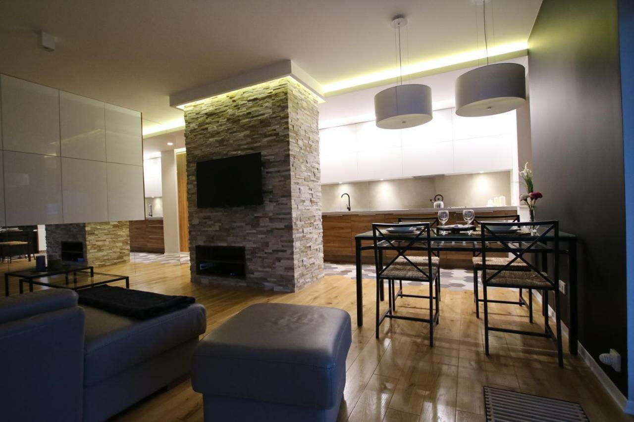 Apartament "Park Lotnikow" Krakau Buitenkant foto