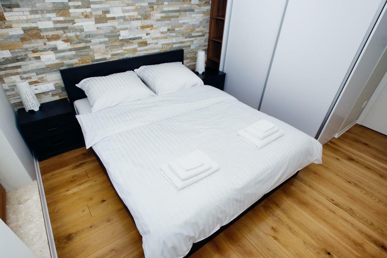 Apartament "Park Lotnikow" Krakau Buitenkant foto