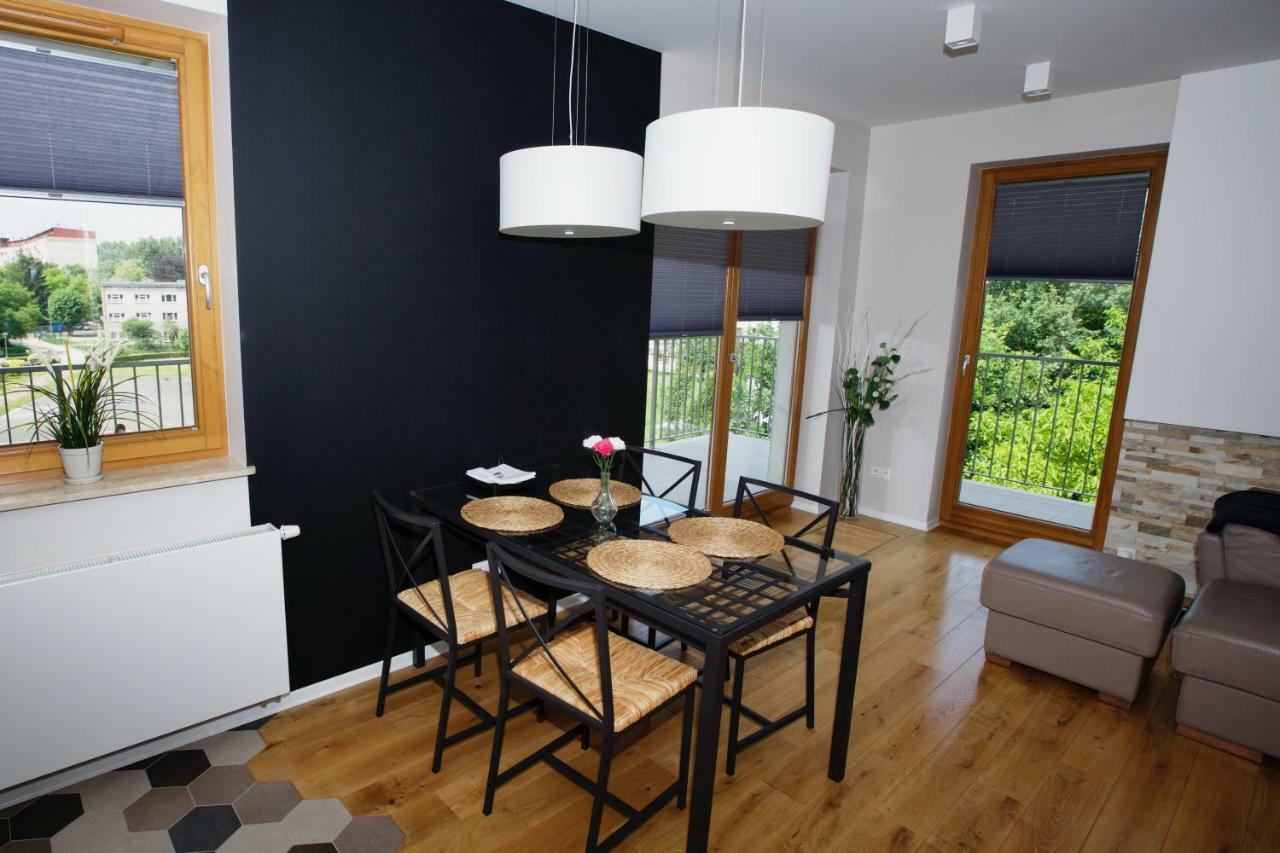 Apartament "Park Lotnikow" Krakau Buitenkant foto