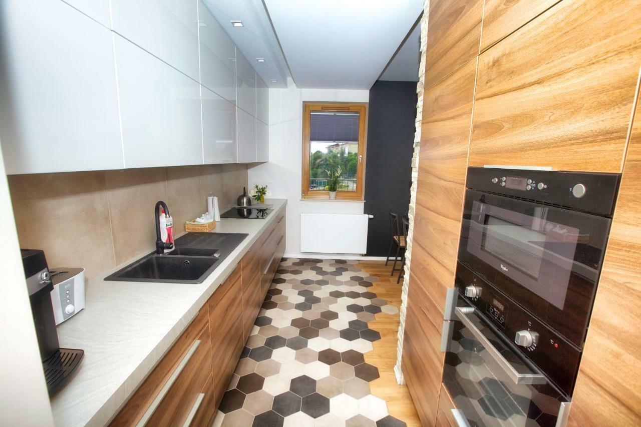 Apartament "Park Lotnikow" Krakau Buitenkant foto